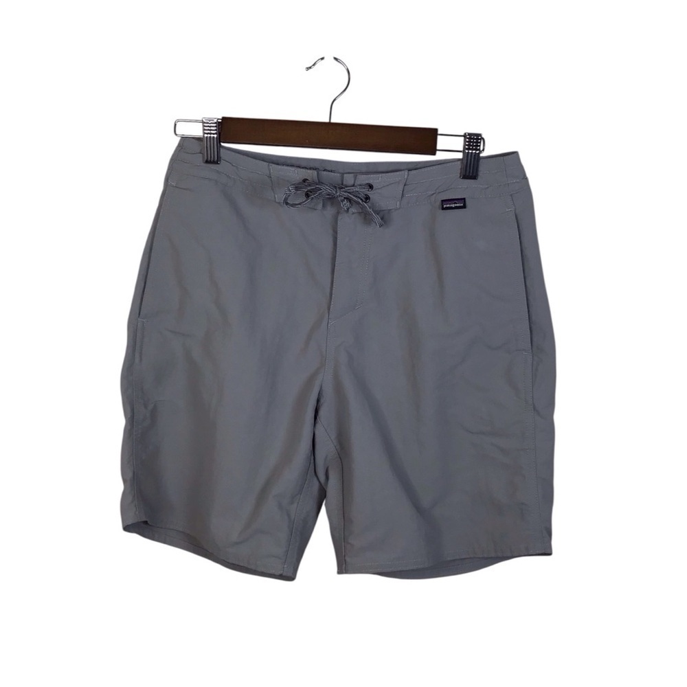 Patagonia Wavefarer Hybrid Boardshorts in Salt Grey Size 29.